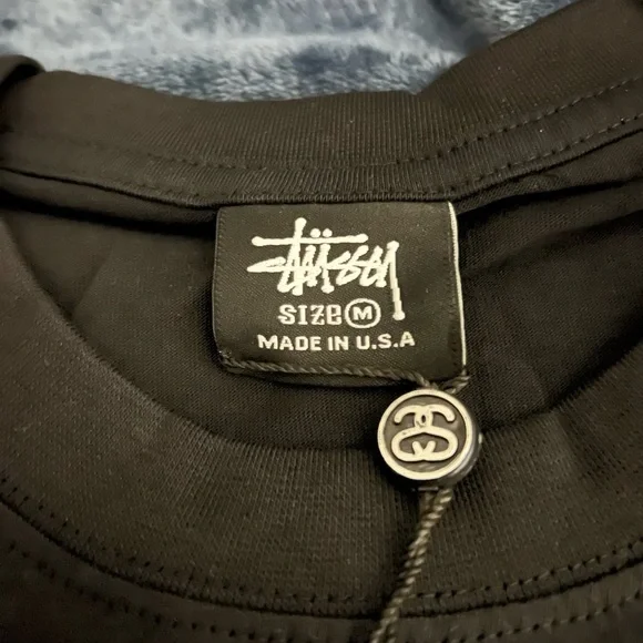 1:1 Stussy+bape Tee with Logo Detail - Picture 3 of 4